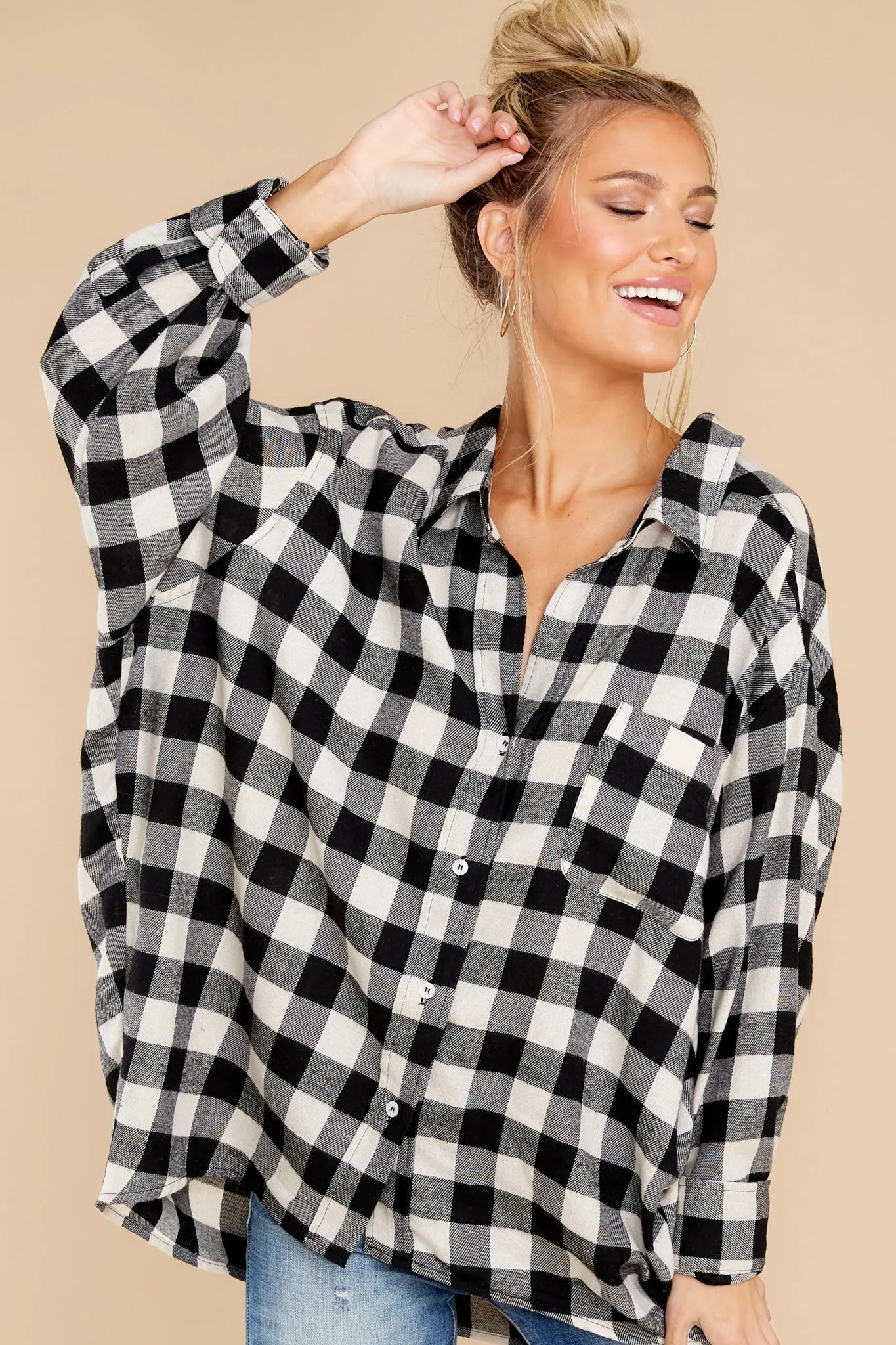 Chasing Cities Black And White Plaid Top